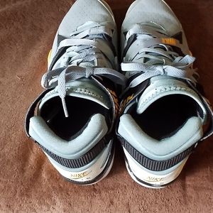 Nike Air Trainer 91 Athletic Shoe